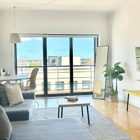 Cabo Ruivo - Wonderful Apartment - Free Parking *