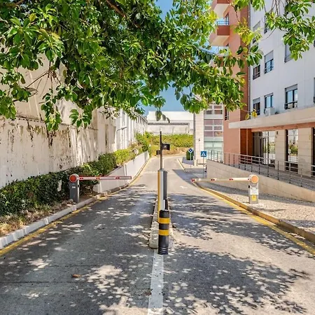 Cabo Ruivo - Wonderful Apartment - Free Parking *