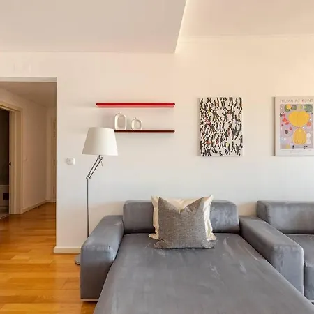 Cabo Ruivo - Wonderful Apartment - Free Parking