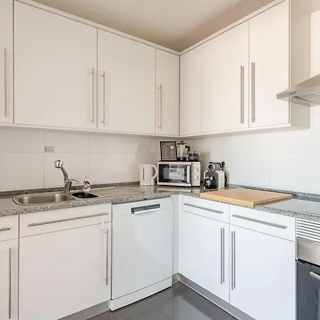 公寓 Wonderful - Free Parking - Cabo Ruivo 34636al