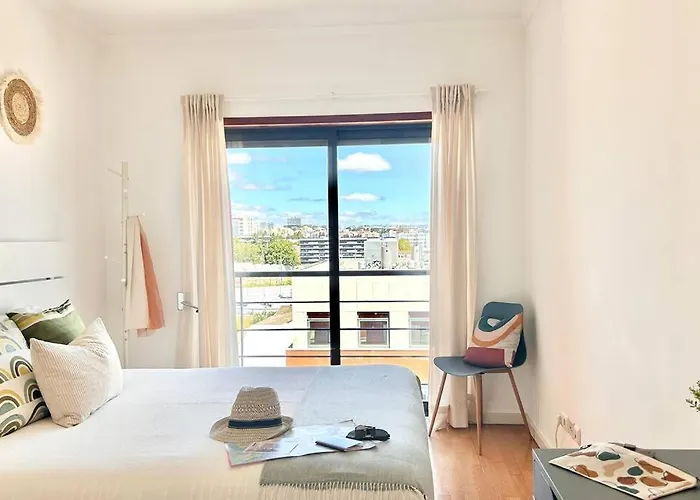 Wonderful - Free Parking - Cabo Ruivo 34636al Apartment *