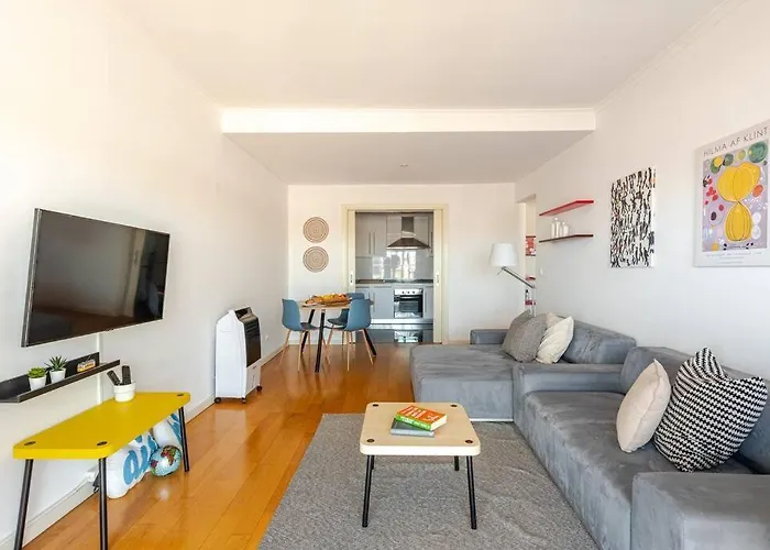 Apartment Wonderful - Free Parking - Cabo Ruivo 34636al Lisbon