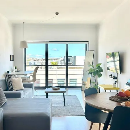 Wonderful - Free Parking - Cabo Ruivo 34636al Apartamento